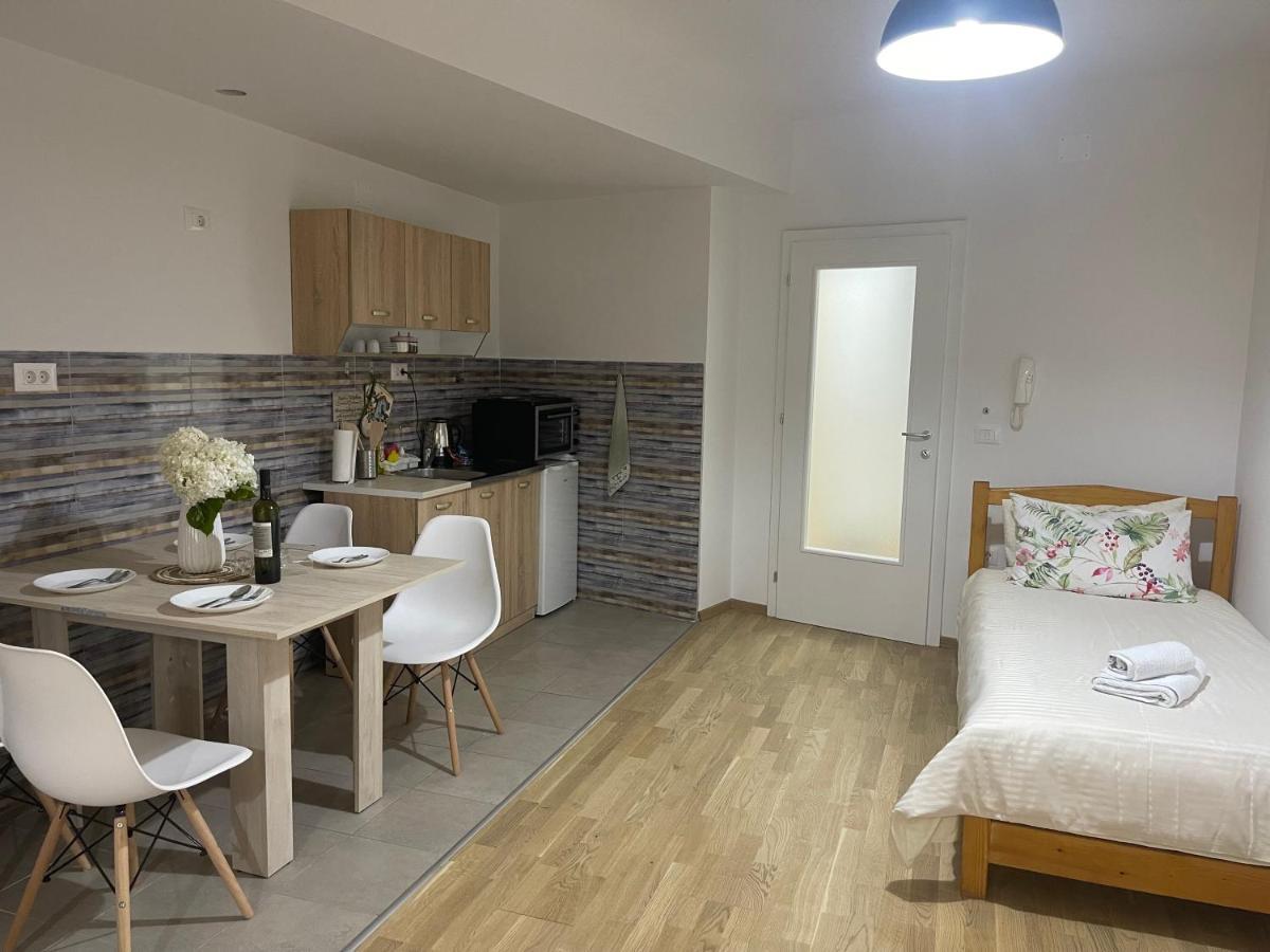 R&B Apartment City Center Охрид Экстерьер фото